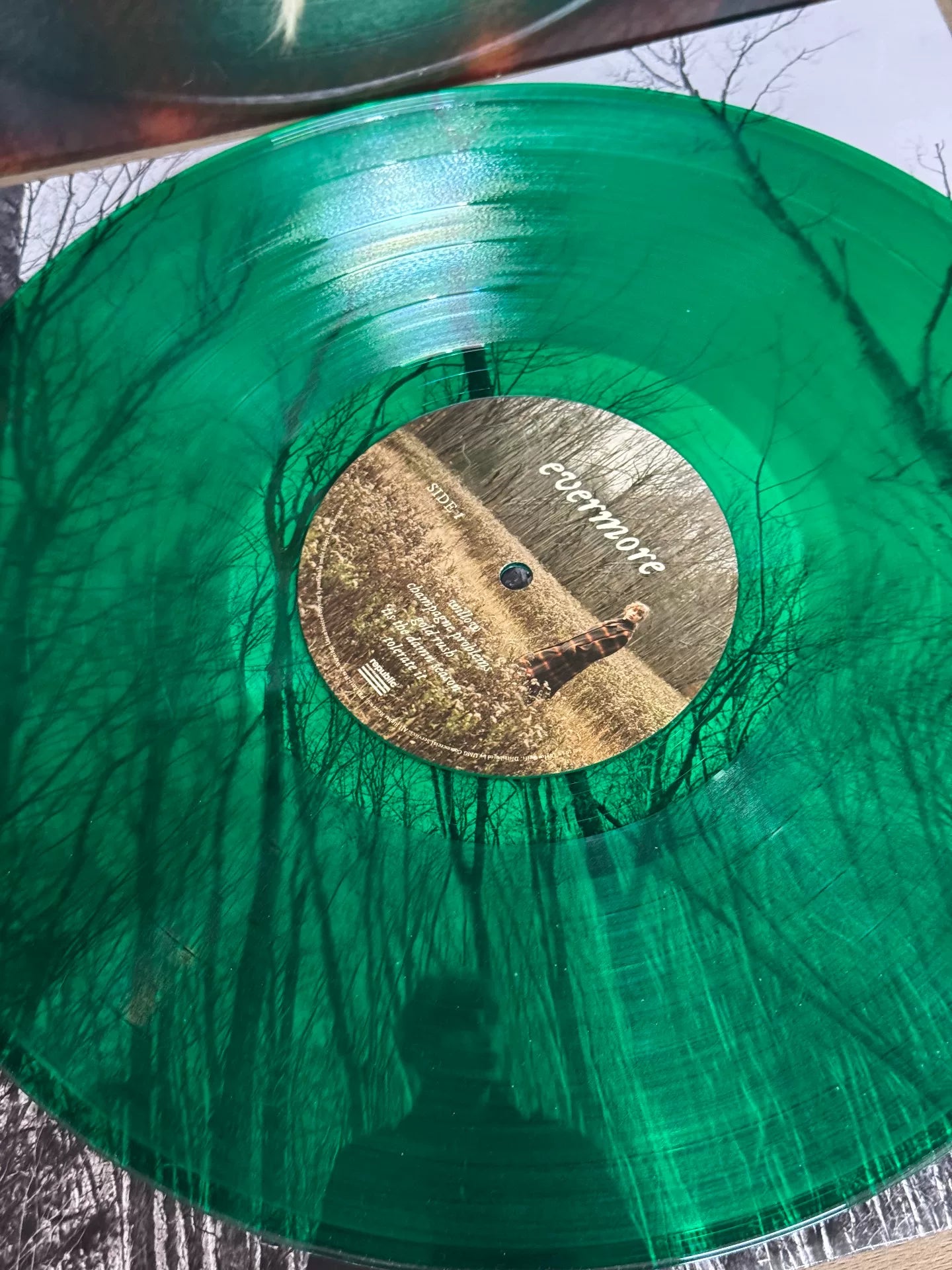 Taylor Swift – evermore New Translucent Green Vinyl 2LP
