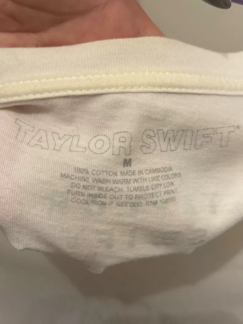 Taylor Swift Lover official T-shirt collar condition