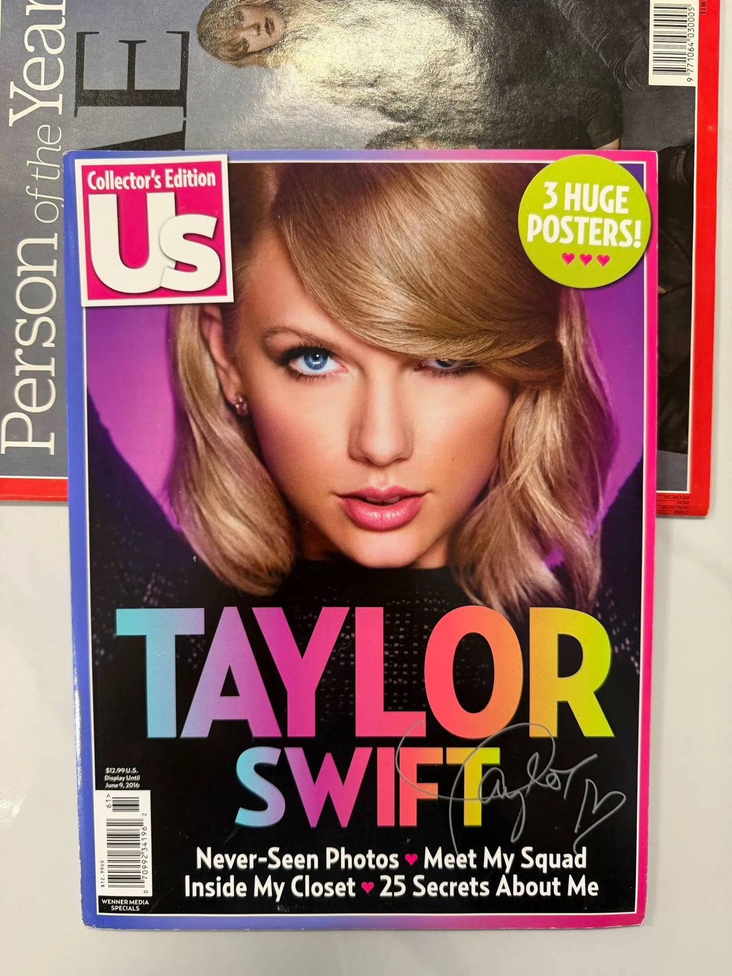 Taylor Swift — US Weekly 2016 Special Magazine with Poster — Complete