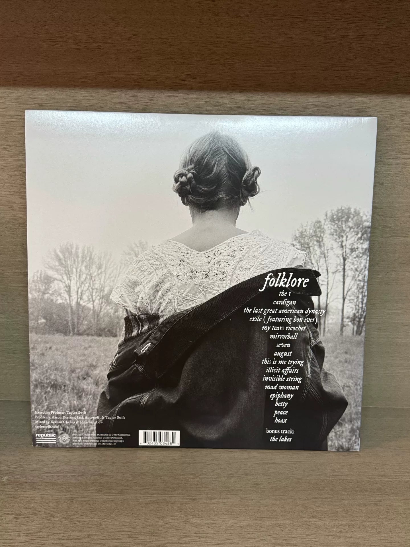 Taylor Swift – Folklore No. 1 Translucent Vinyl