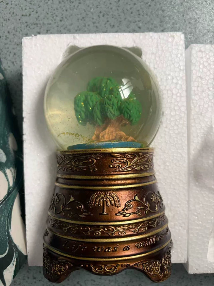 Taylor Swift – The Eras Tour – Christmas Snow Globe