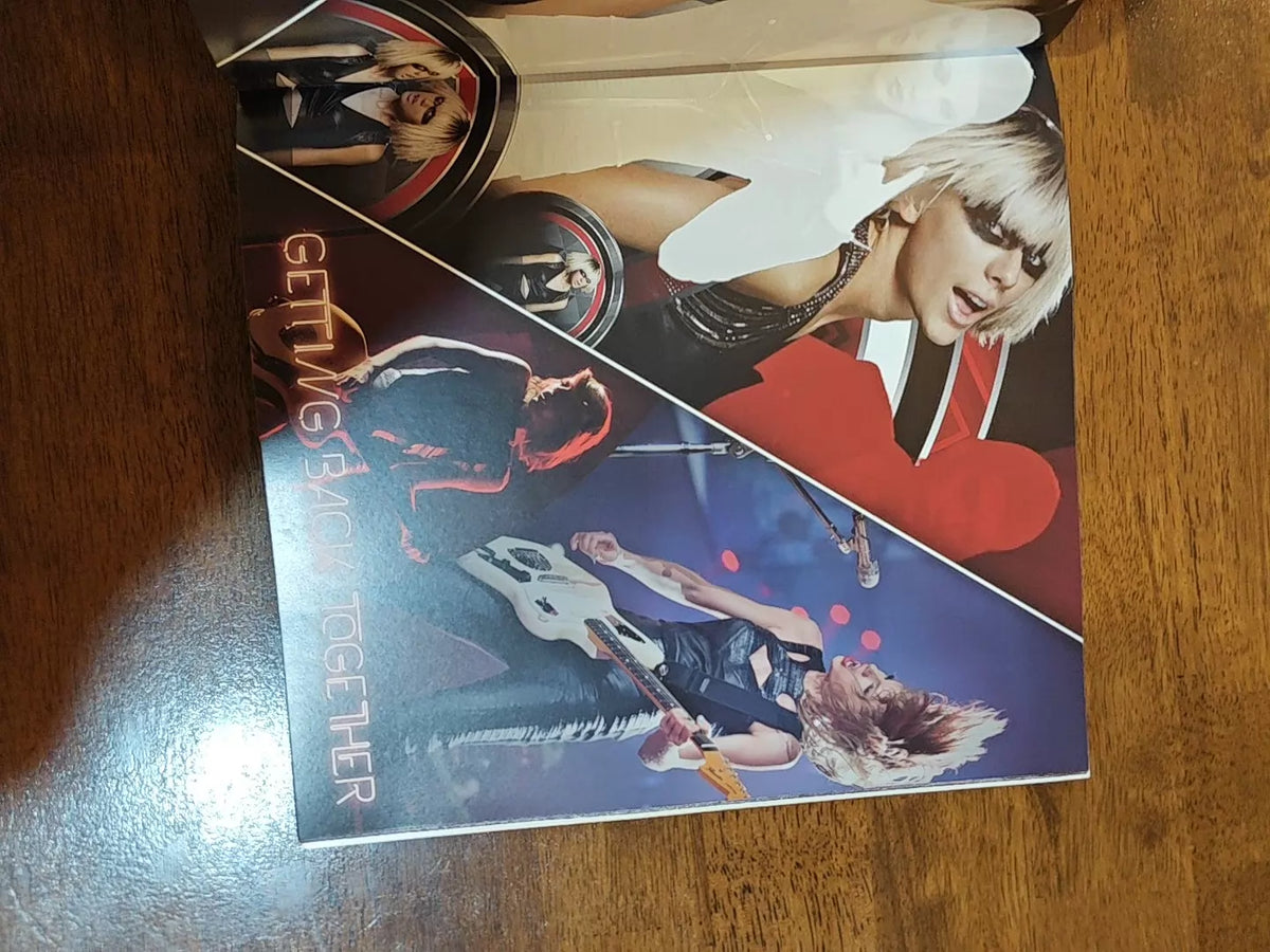 Taylor Swift – The 1989 World Tour – Concert Programme – actual copy
