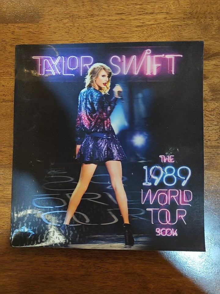 Taylor Swift – The 1989 World Tour – Concert Programme