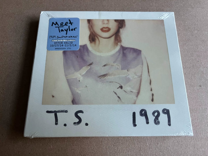 Taylor Swift – 1989 — US First-Week CD, Sealed with Box Wear
