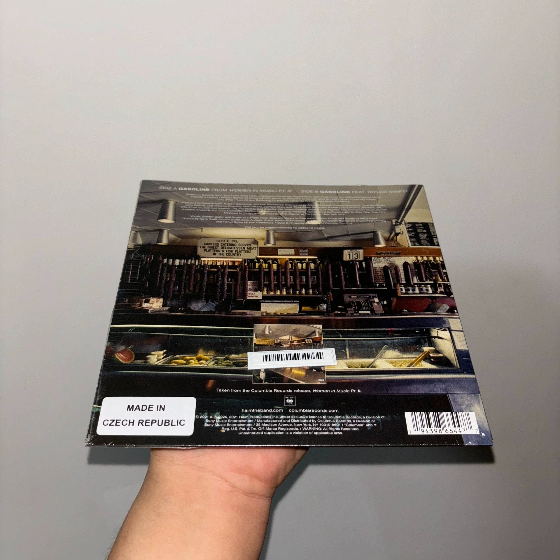 HAIM feat. Taylor Swift – Gasoline – RSD Blue Vinyl 7-Inch Single — product detail 2
