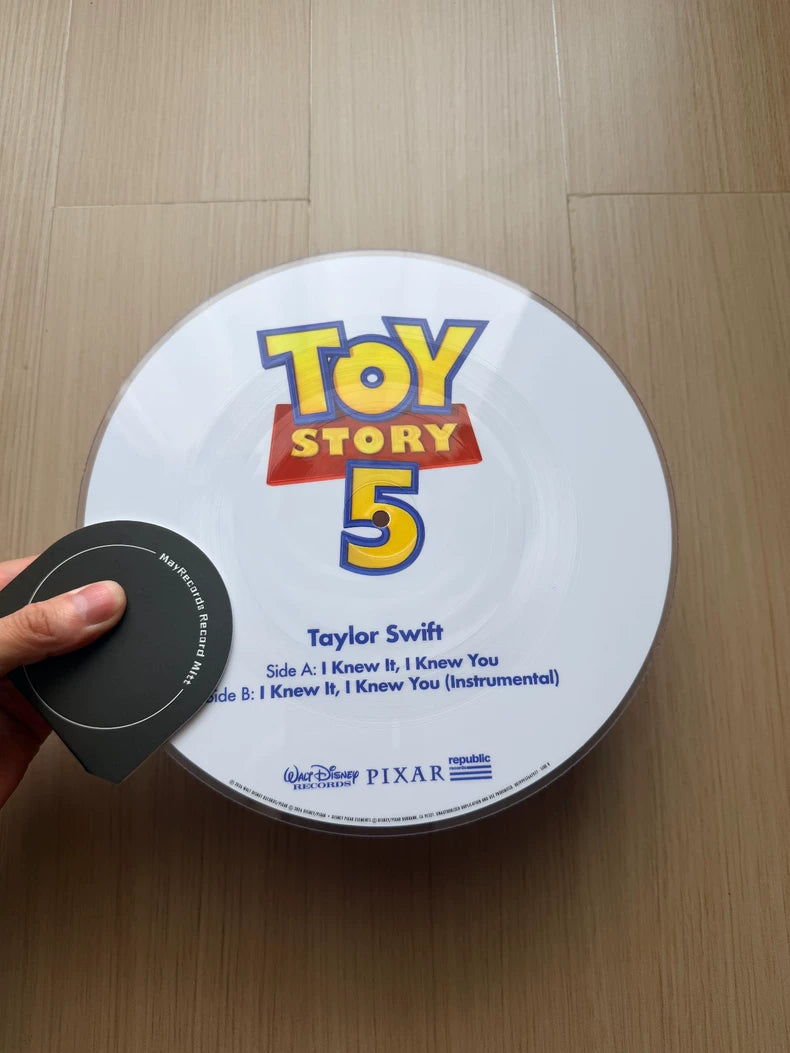 Taylor Swift – I Knew It, I Knew You – Toy Story 5 Jessie Hat 10-Inch Vinyl – Opened – actual product photo 1