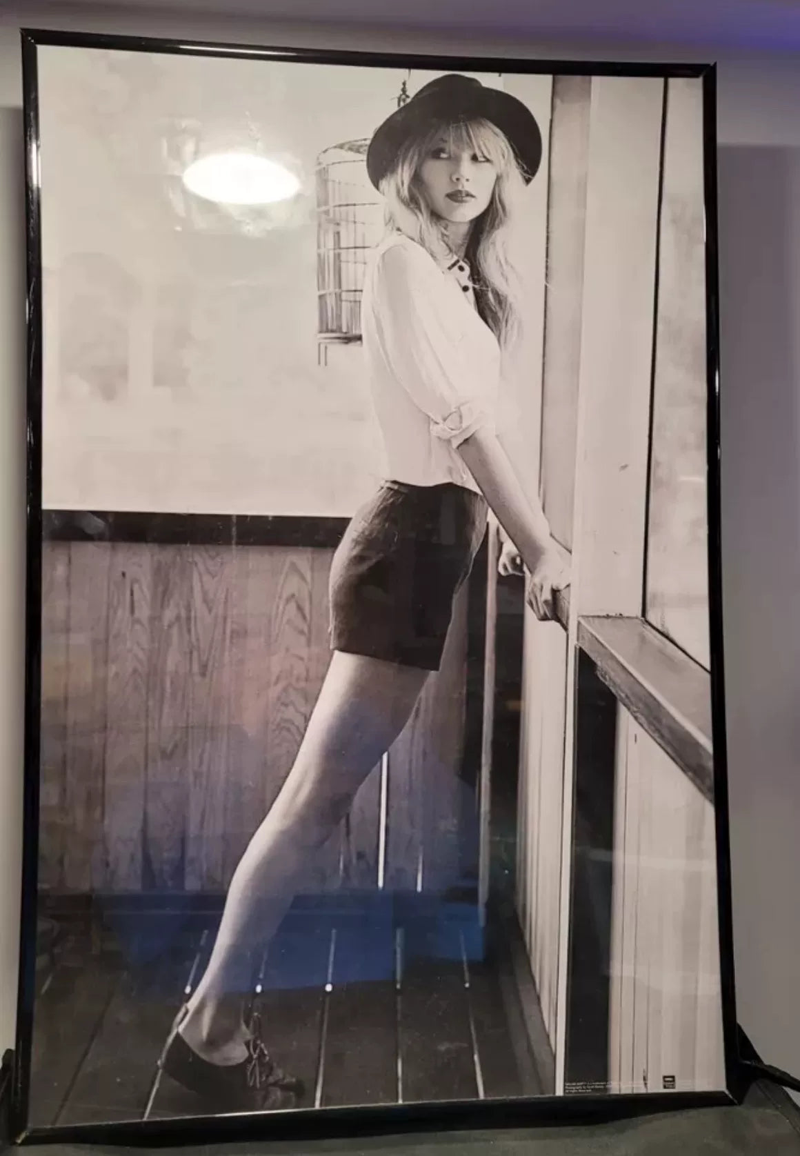 Taylor Swift – RED Official Lithograph Poster