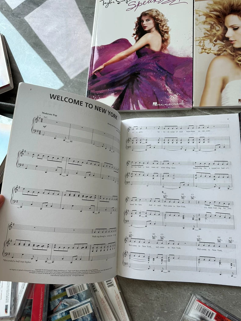 Taylor Swift – Official Sheet Music Collection — detail 2