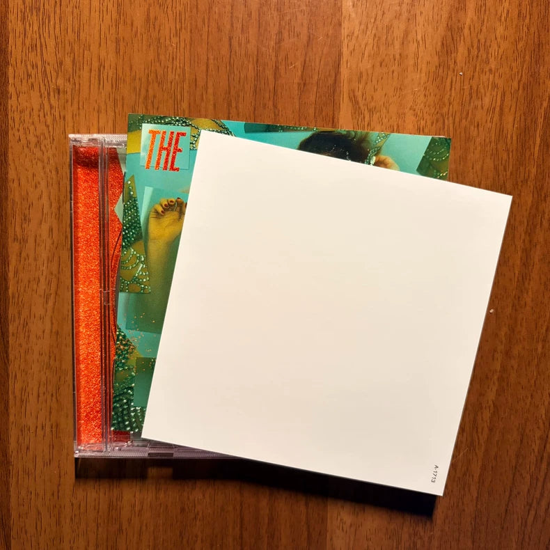 Taylor Swift – The Life of a Showgirl Signed CD Version 1 with Sticker – Copy 2 — detail 2
