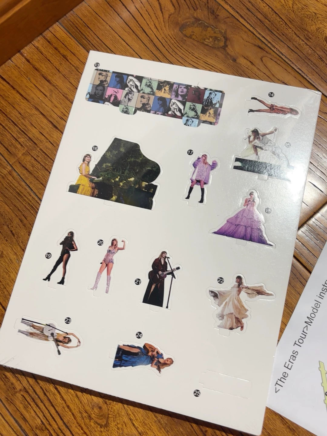 Taylor Swift – The Eras Tour 3D Paper Stage Puzzle – photo 3