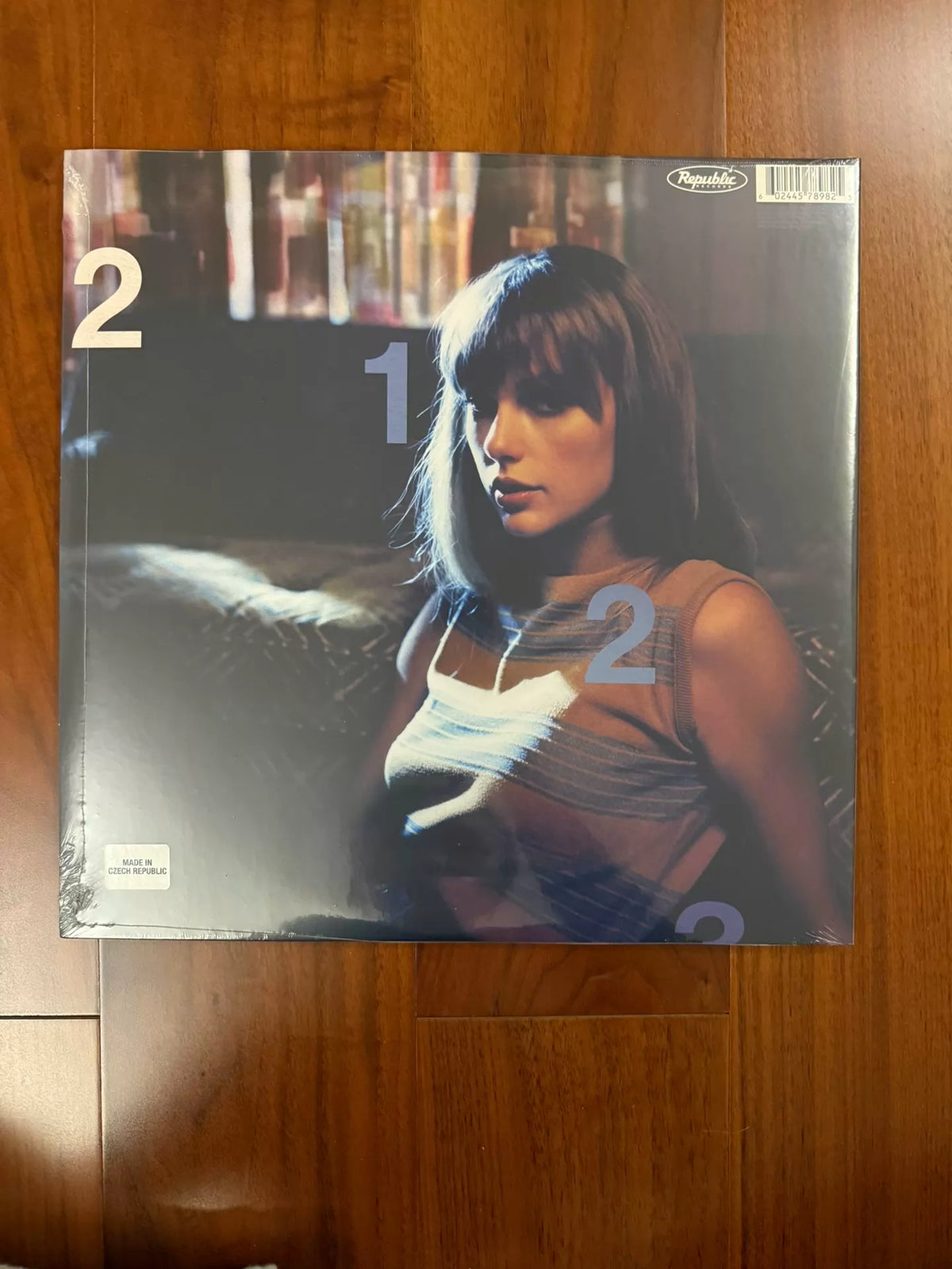 Taylor Swift – Midnights – Moonstone Blue Vinyl LP – actual item photograph 2