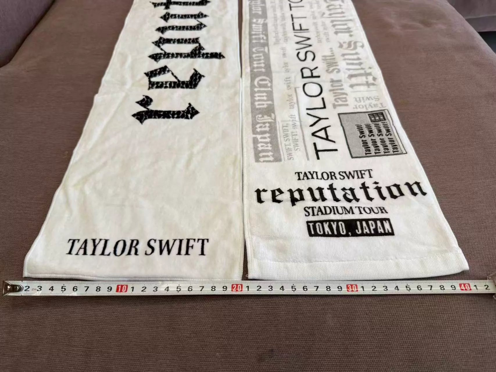 Taylor Swift — reputation Stadium Tour Tokyo Towel — photo 2