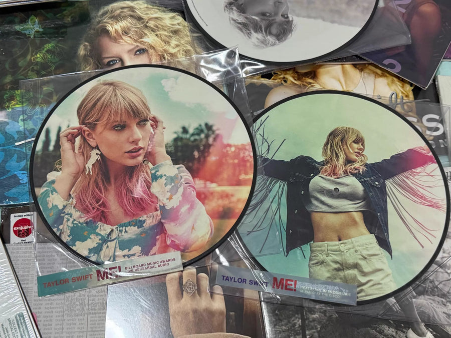 Taylor Swift – ME! 12-Inch Picture Disc Two-Version Bundle