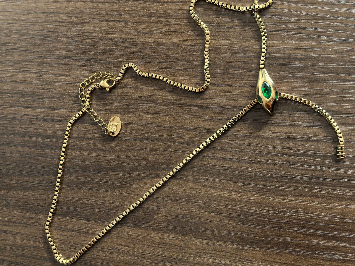 Taylor Swift – All I Think About Is Karma Snake Necklace – actual item photograph 3