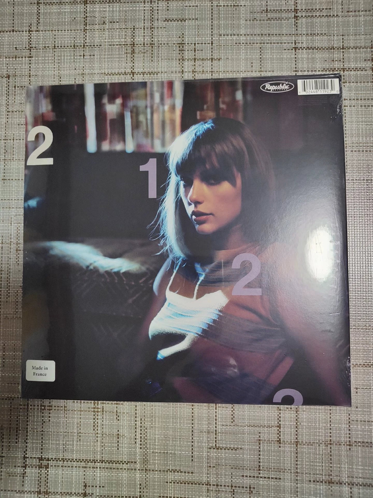 Taylor Swift – Midnights – European Lavender Vinyl LP – actual item photograph 7