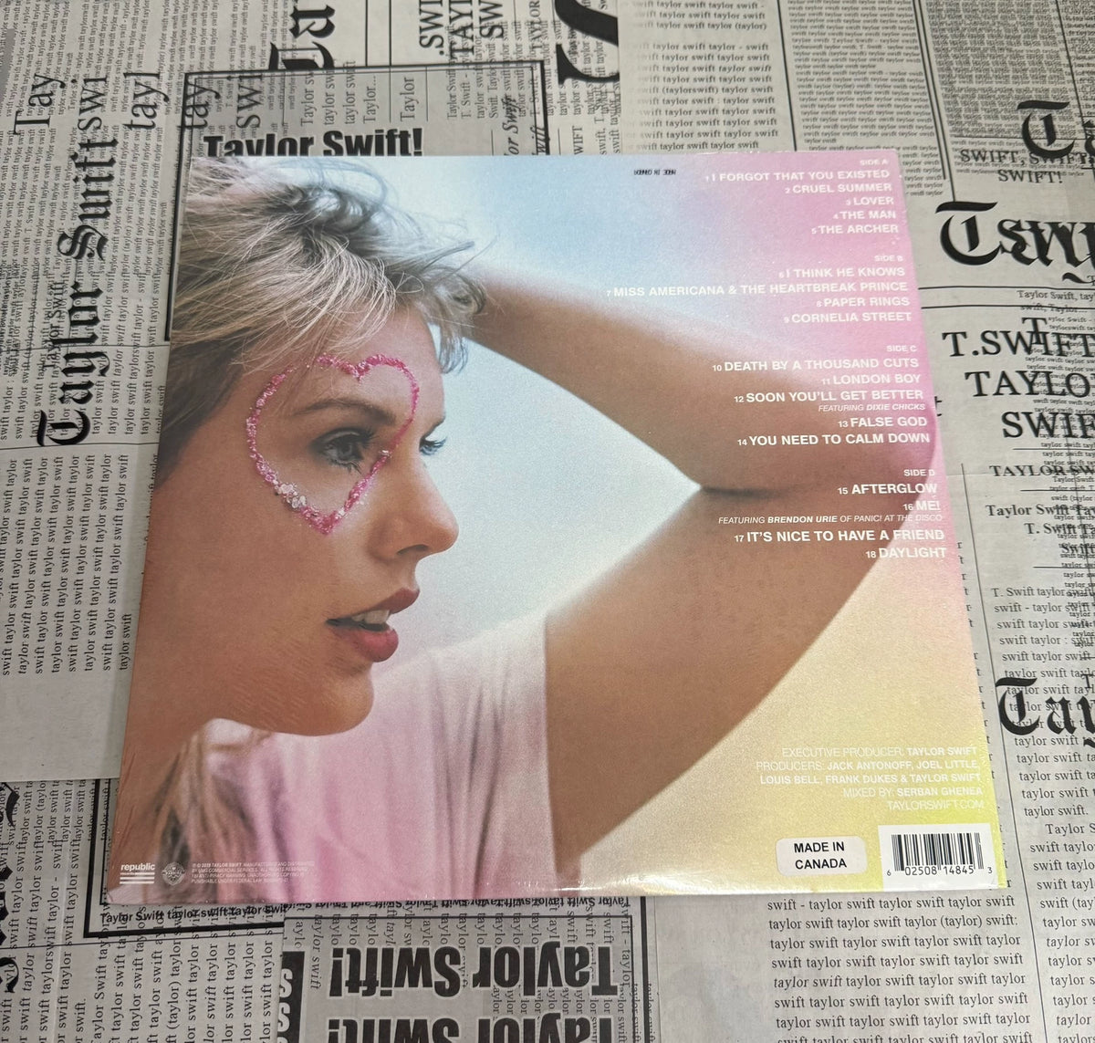Taylor Swift – Lover – Target Pink and Blue 2LP – actual item photograph 2