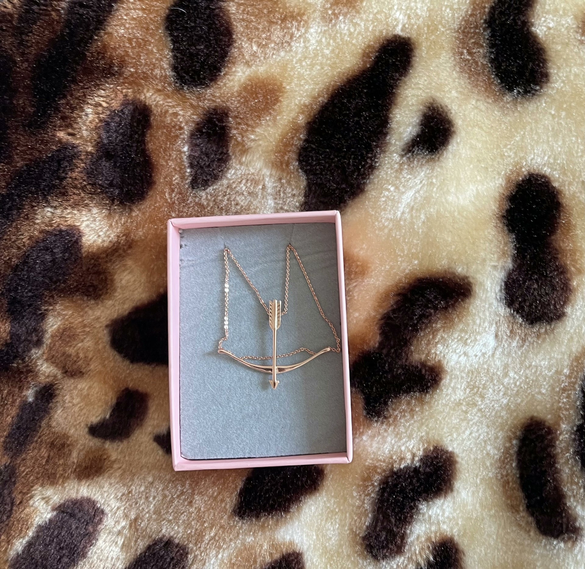 Taylor Swift – Lover The Archer Rose-Gold Necklace — main view