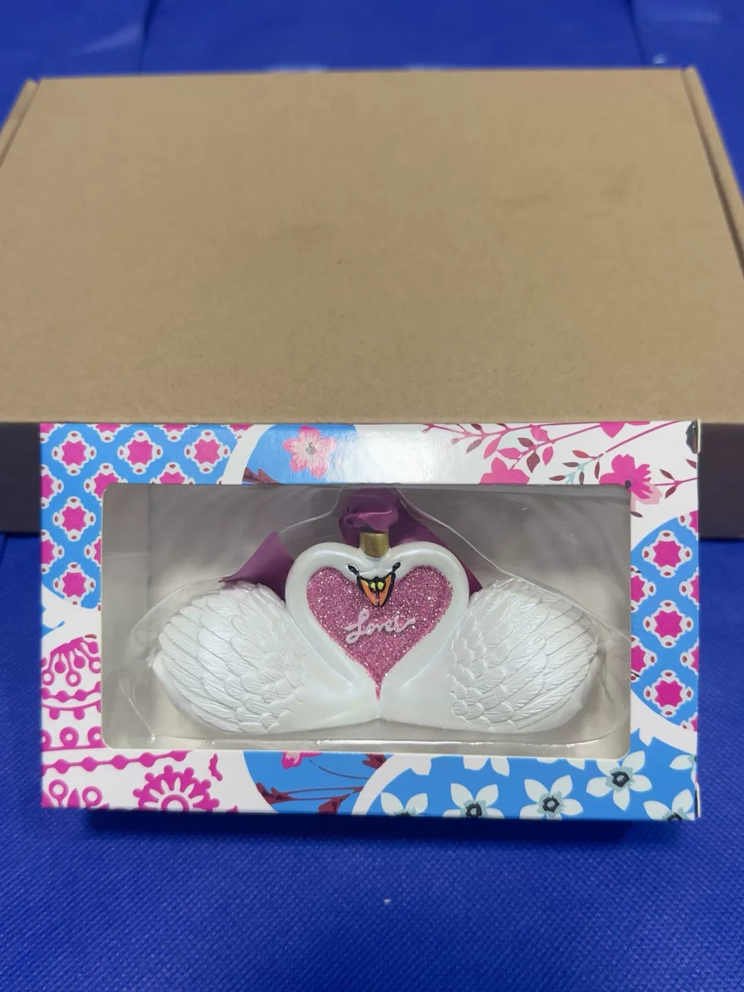 Taylor Swift – Lover Swan Ornament — main view
