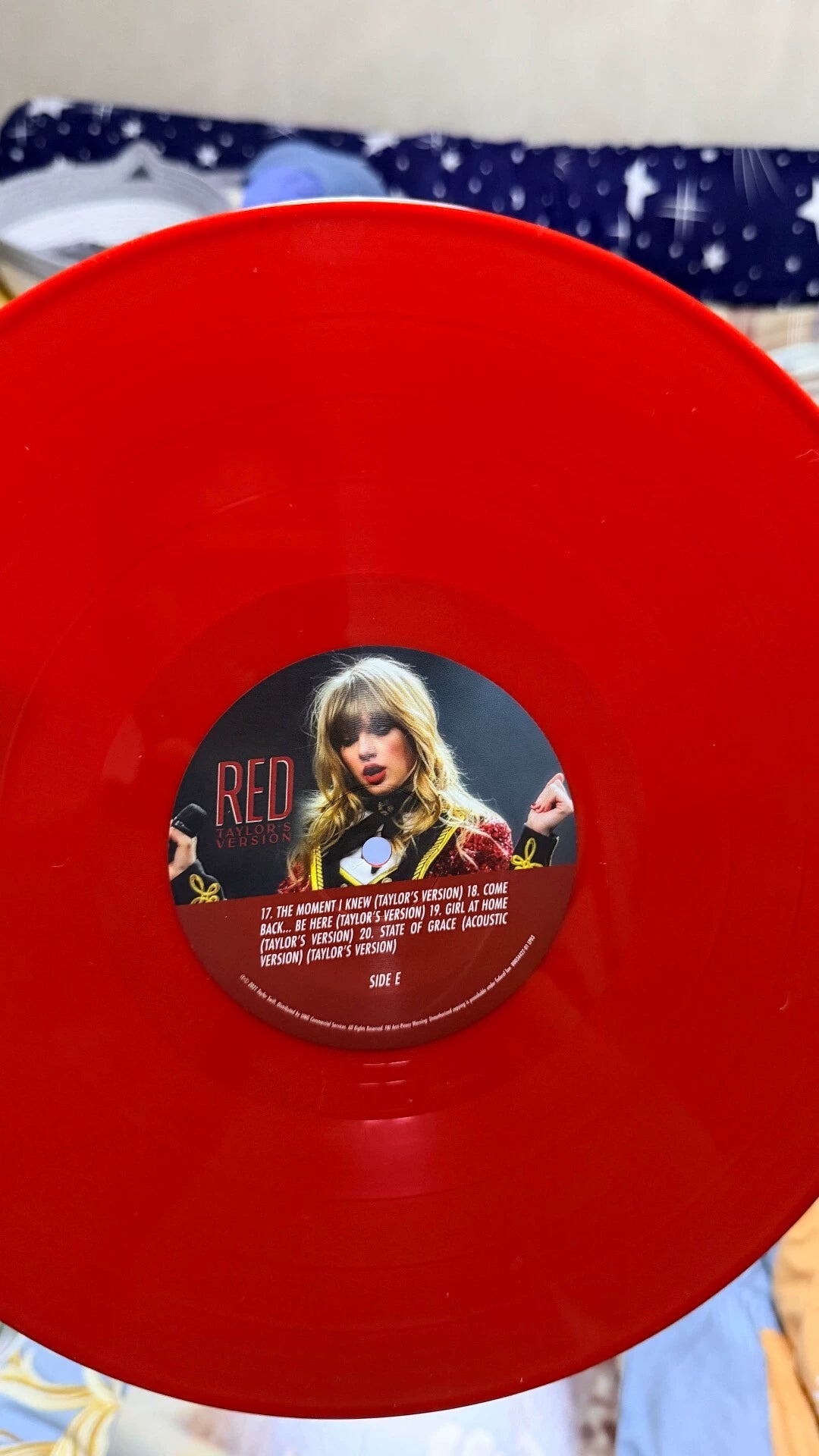 Taylor Swift – Red (Taylor's Version), Target Red Vinyl (4LP) – photo 3