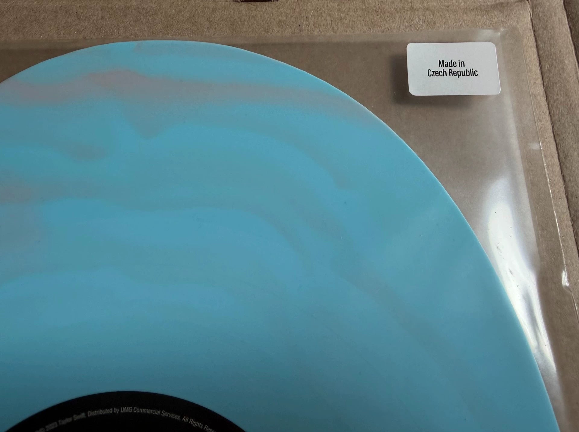 Taylor Swift – Lover: Live from Paris Heart-Shaped Vinyl 2LP Version 2.0 — product detail 6