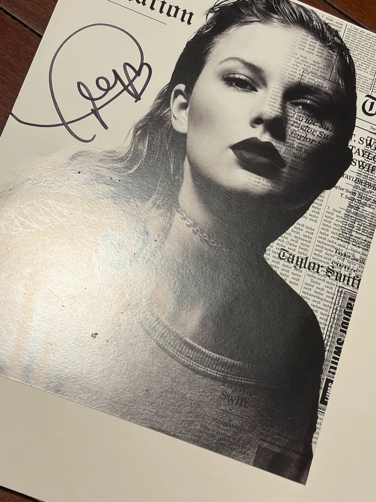 Taylor Swift – reputation Tour VIP Signed Poster – image 2
