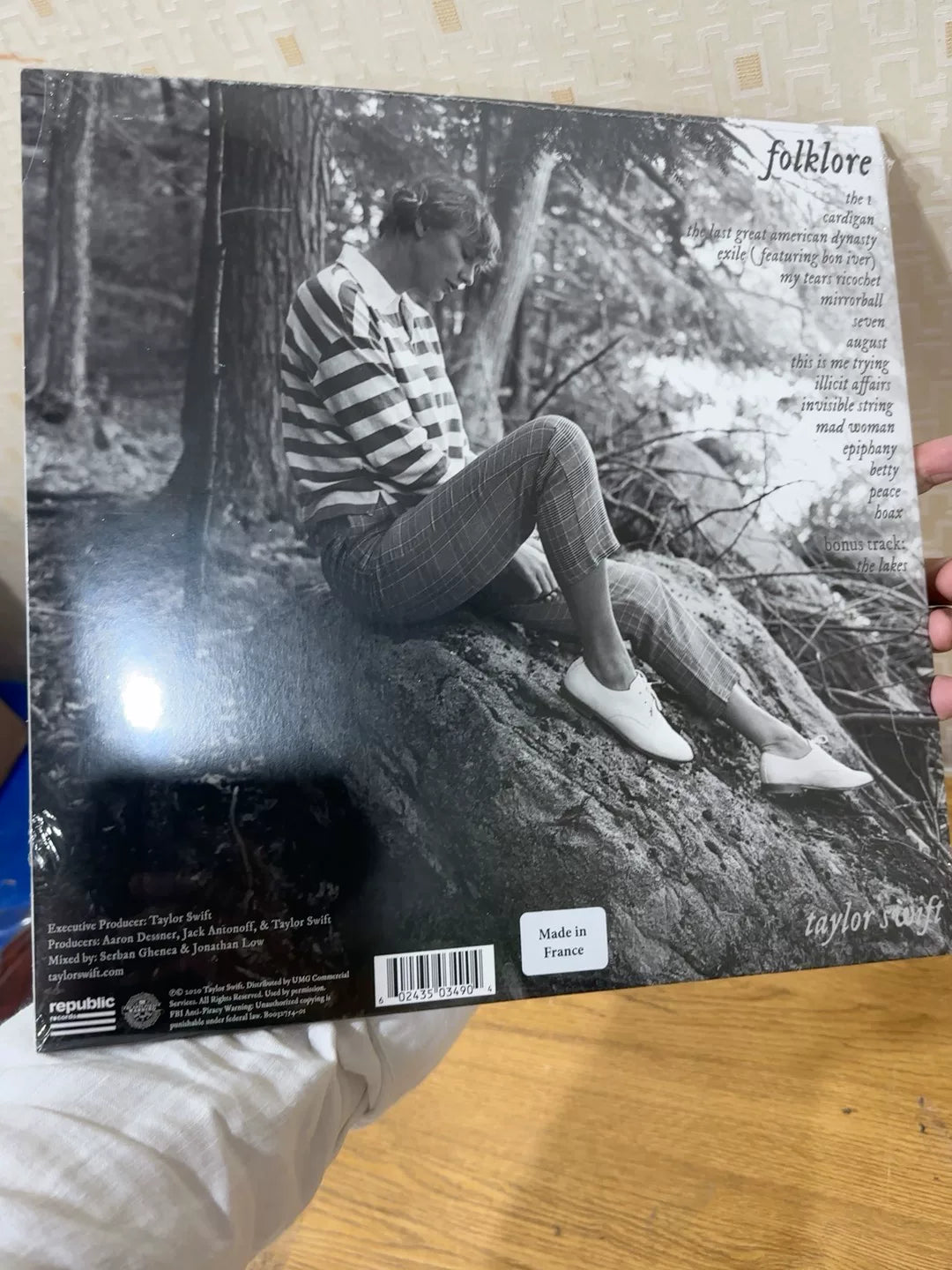 Taylor Swift – folklore “meet me behind the mall” Target Vinyl – Default Title