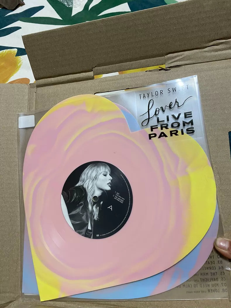 Taylor Swift Lover – URVC