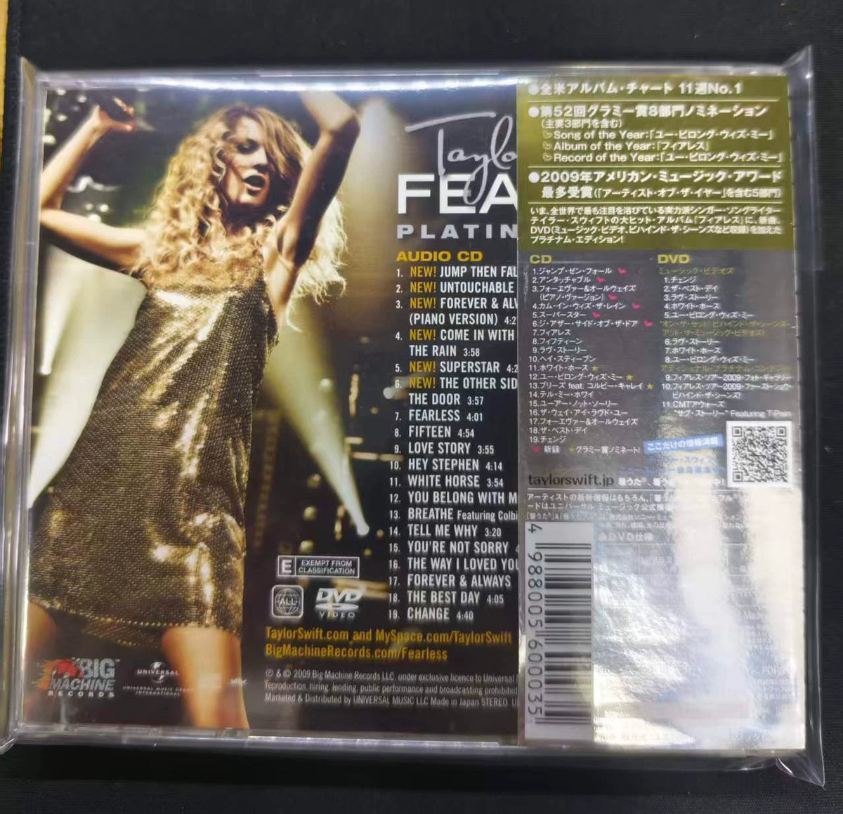 Taylor Swift – Fearless Platinum Edition – Japanese CD + DVD with Photo Card – actual item photograph 2