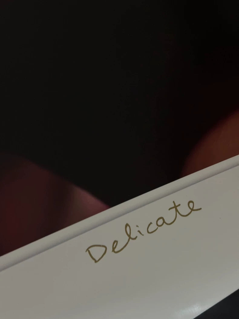 Taylor Swift – Delicate Numbered Poster – actual product photo 3