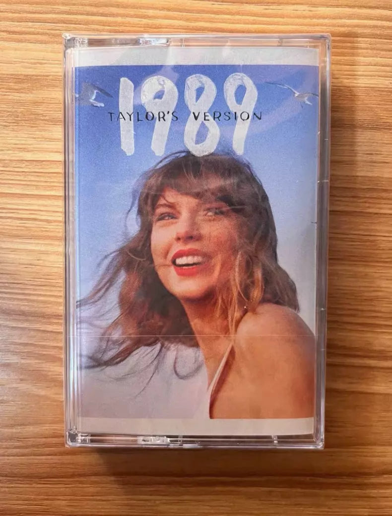 Taylor Swift – 1989 (Taylor’s Version) Blue and Pink Cassette — main view