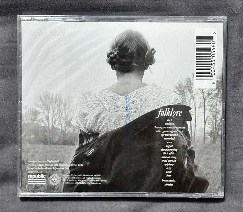 Taylor Swift – Folklore Signed CD