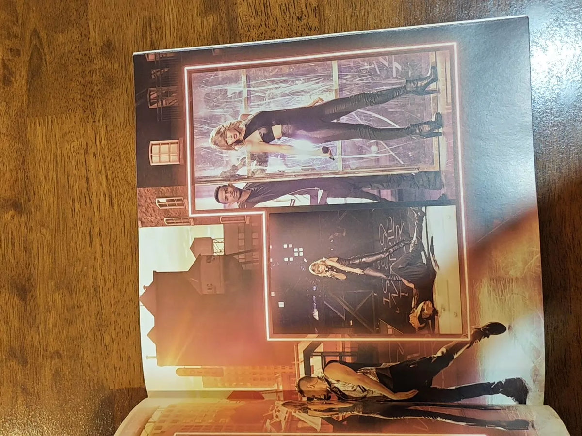 Taylor Swift – The 1989 World Tour – Concert Programme – actual copy