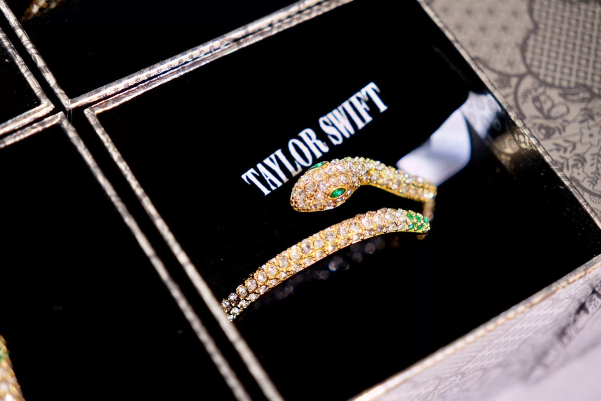 Taylor Swift – Reputation Snake Bracelet – Official Merchandise — product detail 5