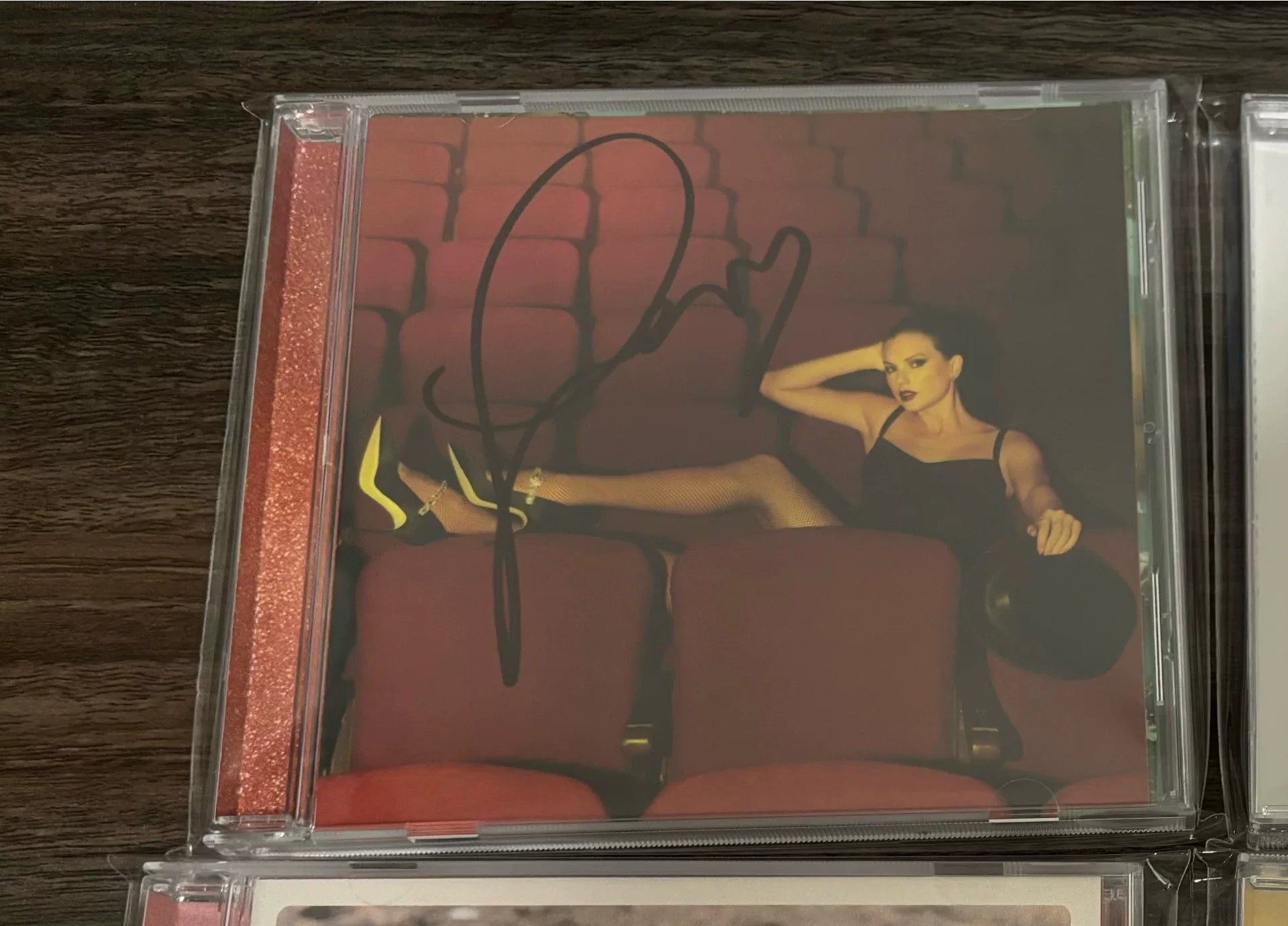 Taylor Swift – The Life of a Showgirl Signed CD, Version 4 – Default Title