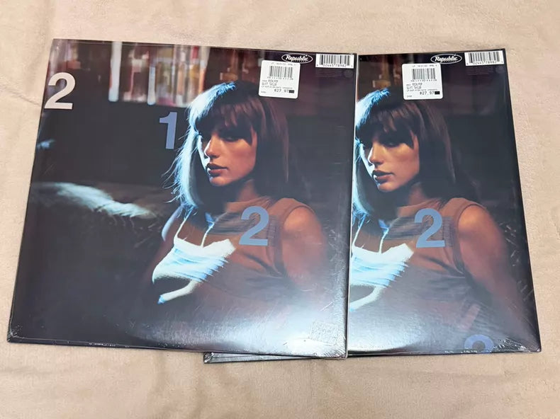 Taylor Swift – Midnights – Moonstone Blue Vinyl – Czech Pressing