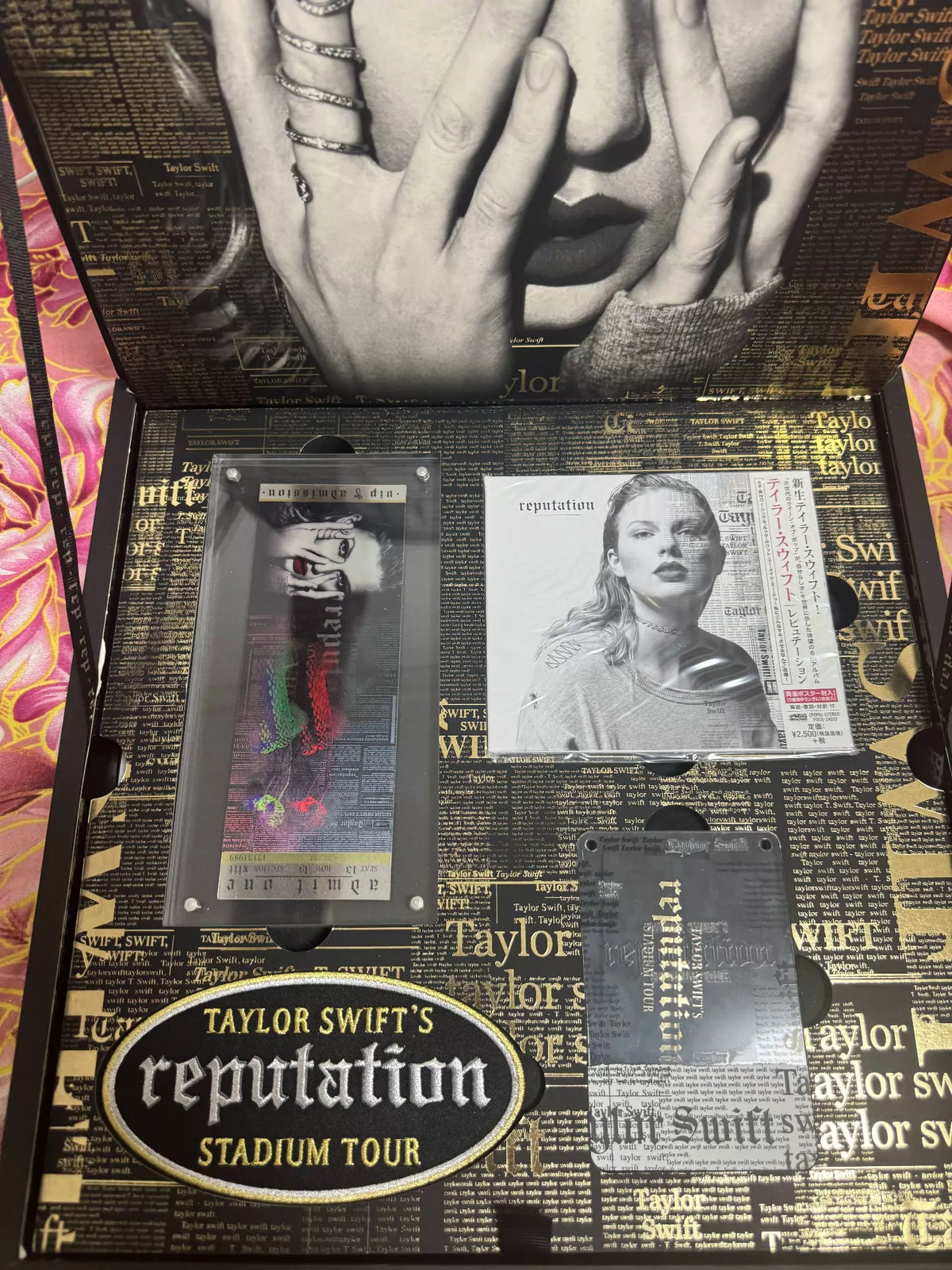 Taylor Swift – Reputation Stadium Tour – Japanese VIP Box – actual item photograph 3