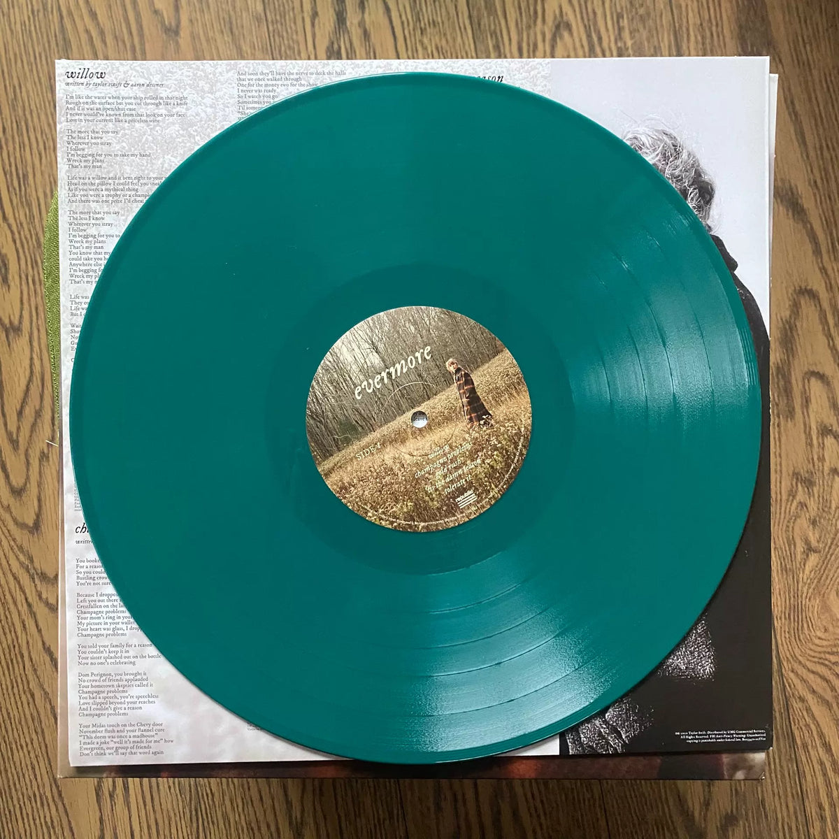 Taylor Swift – evermore — Green Vinyl 2LP with ME! CD — actual item photo 3