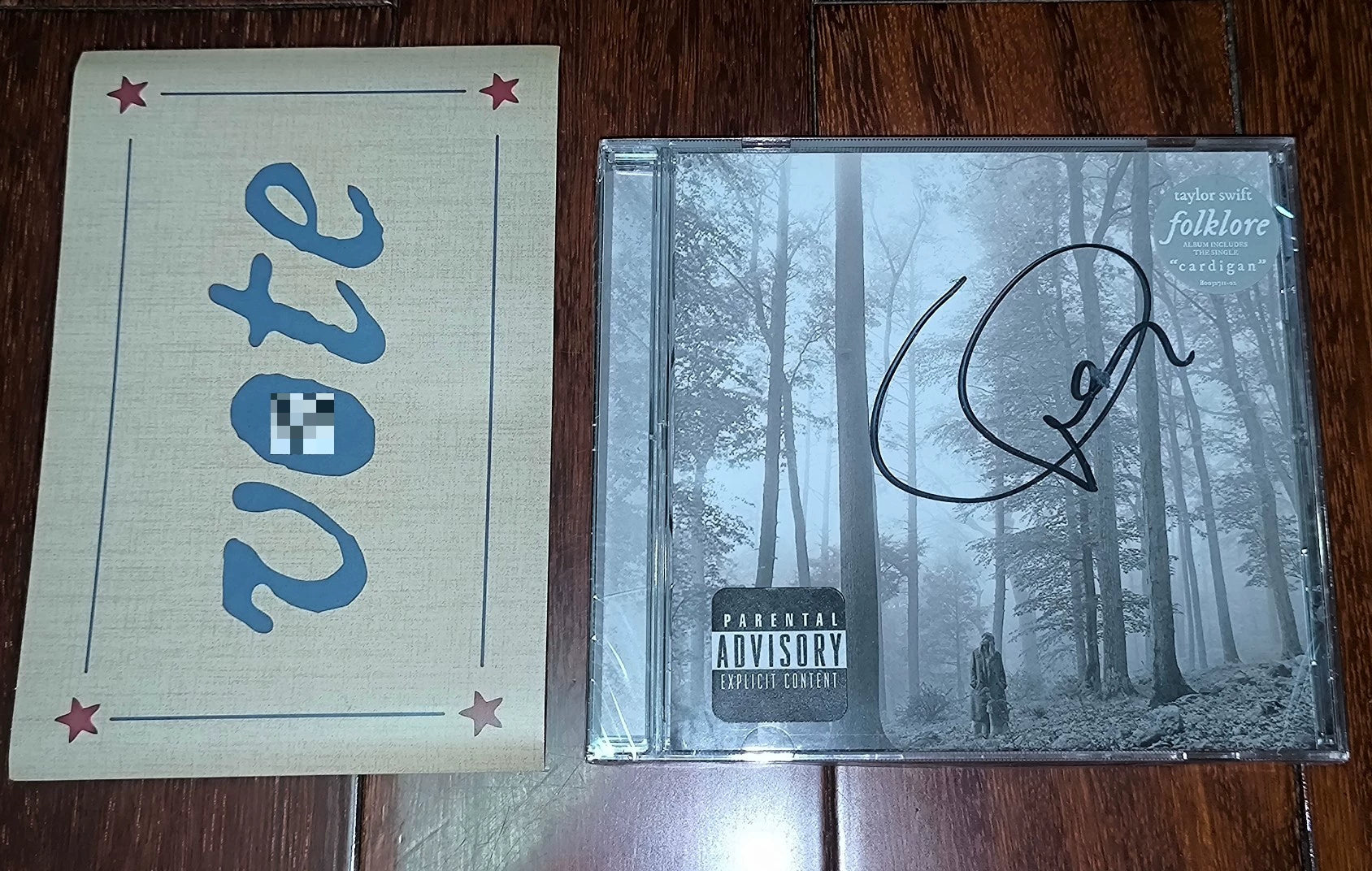 Taylor Swift – Folklore – Signed CD – Sealed — front view
