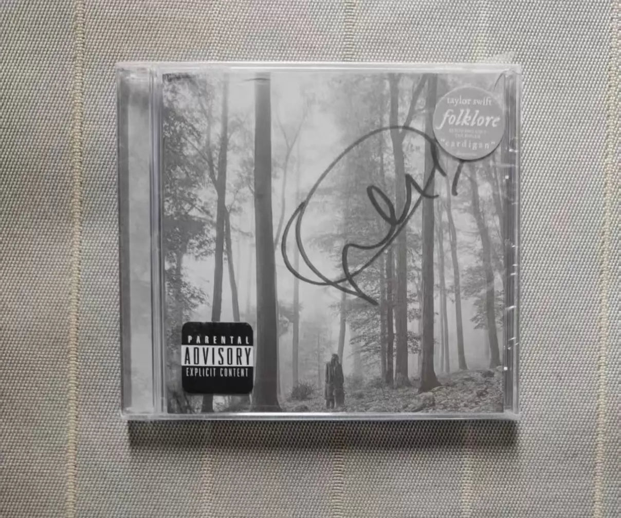 Taylor Swift – folklore Signed CD with Heart Signature — front view