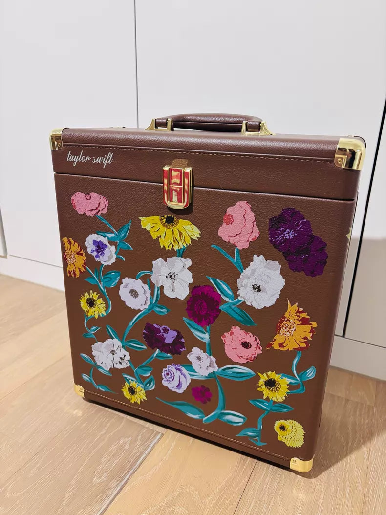 Taylor Swift – Acoustic Piano Vinyl Storage Case – The Eras Tour Merchandise – actual product photo 1