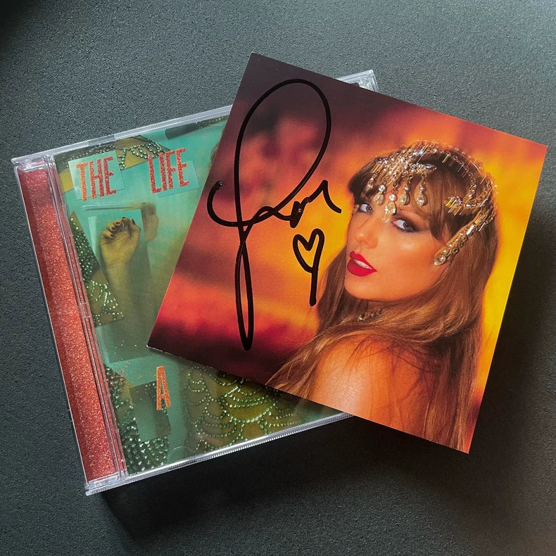 Taylor Swift – The Life of a Showgirl Signed CD