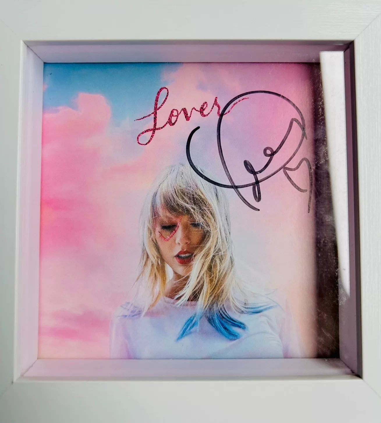 Taylor Swift – Lover CD with Heart-Shaped Signature