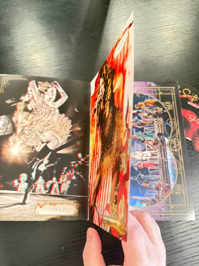 Taylor Swift – Speak Now 3D Tour Program Book – Rare Vintage Merchandise – actual product photo 3