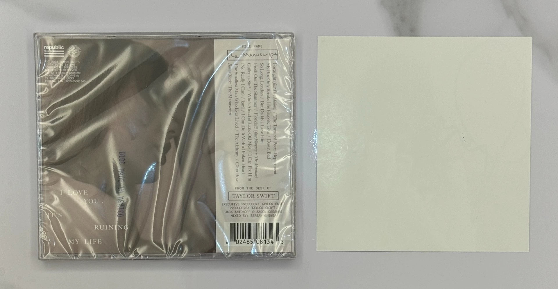 Taylor Swift – The Tortured Poets Department – Signed CD with Heart — product detail 4