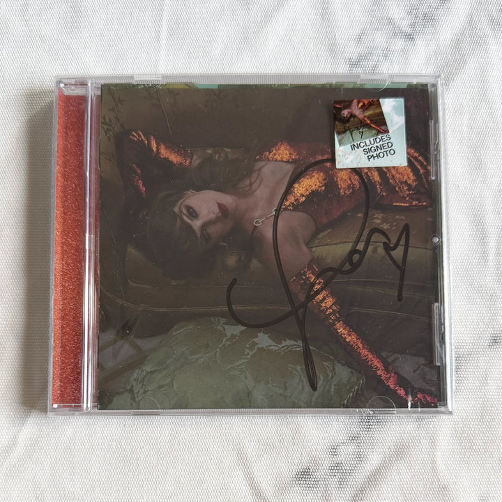 Taylor Swift – The Life of a Showgirl — Signed CD Cover 2, Closed Heart