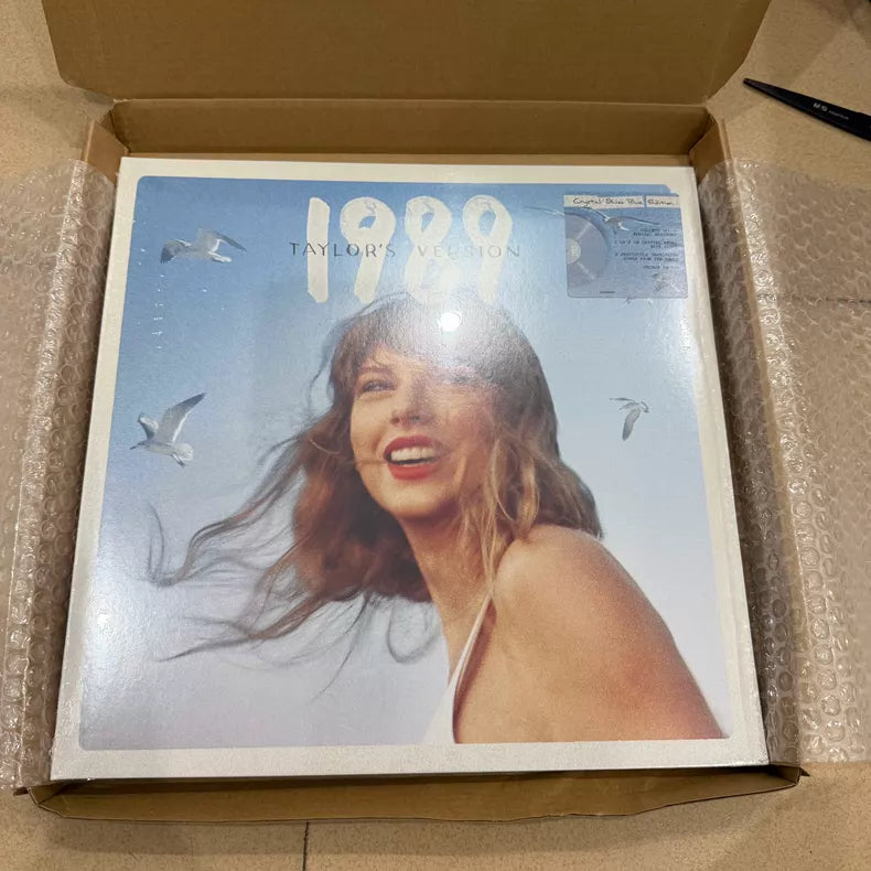 Taylor Swift – 1989 (Taylor’s Version) Crystal Skies Blue Vinyl 2LP