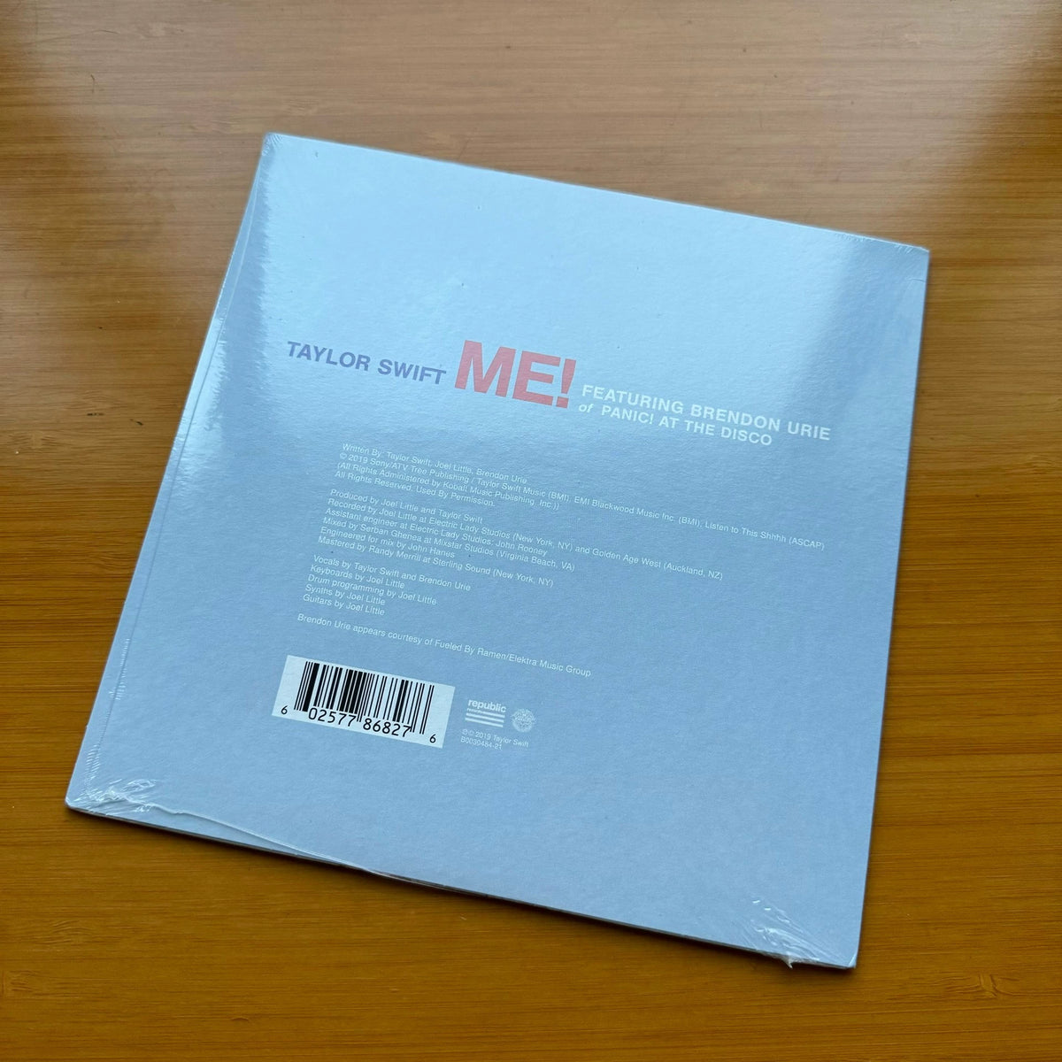 Taylor Swift feat. Brendon Urie – ME! – Stars Cover 7-inch Vinyl