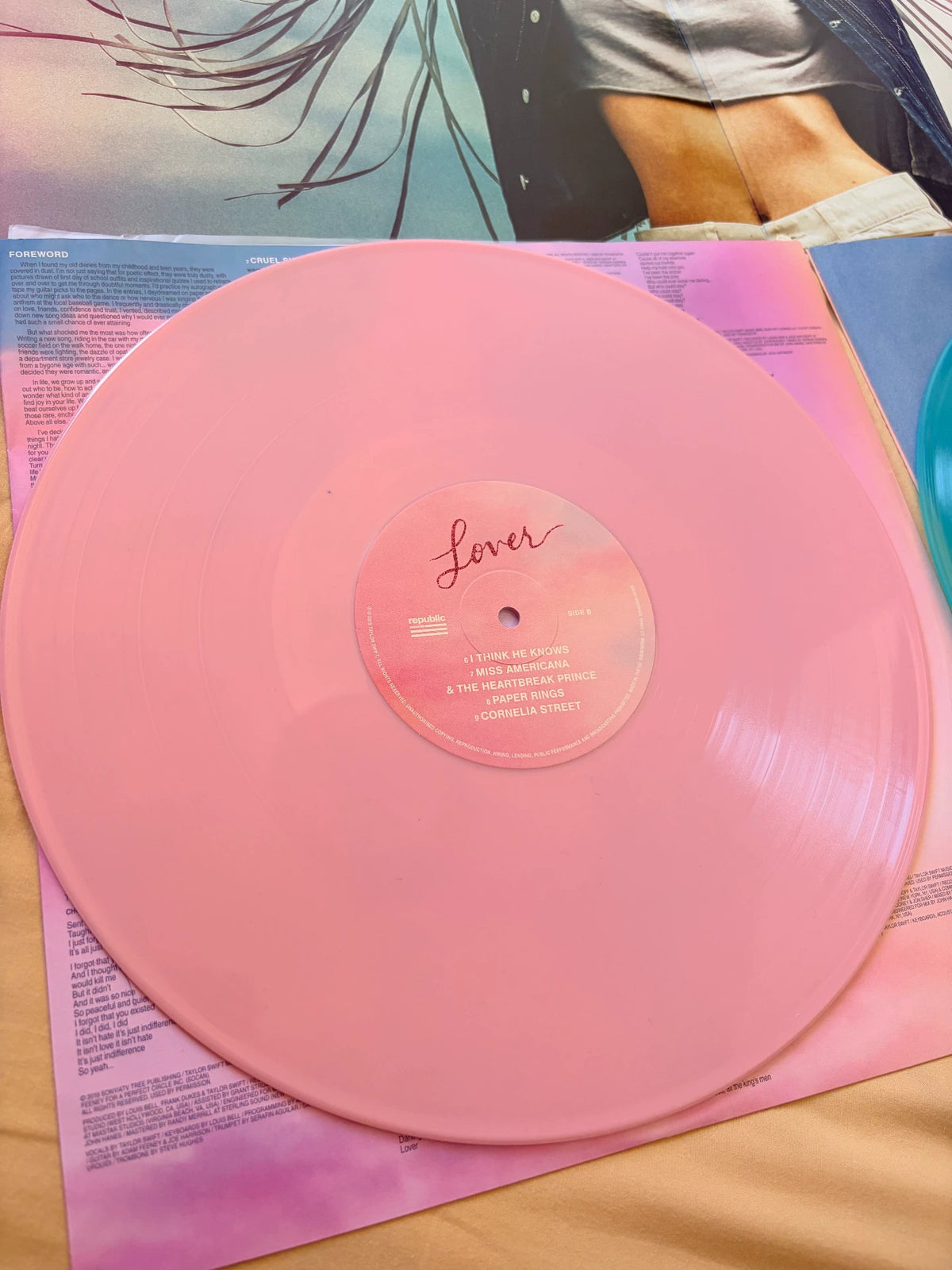 Taylor Swift – Lover – Pink & Blue 2LP, Opened