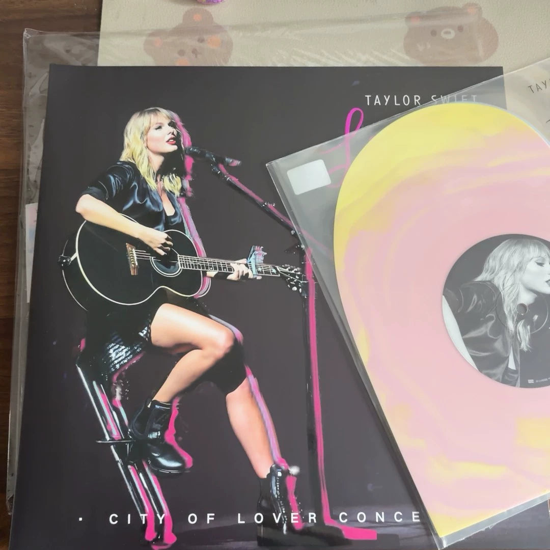 Taylor Swift – Lover Live From Paris – Heart-Shaped Vinyl Set