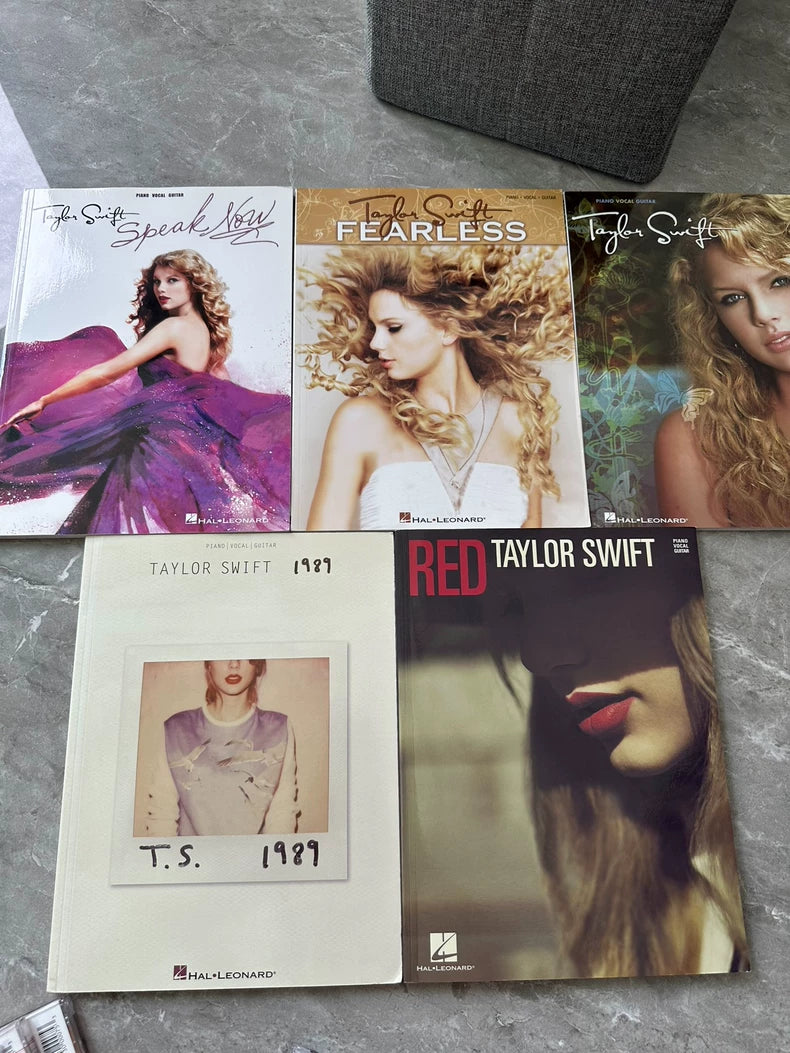 Taylor Swift – Official Sheet Music Collection — main view